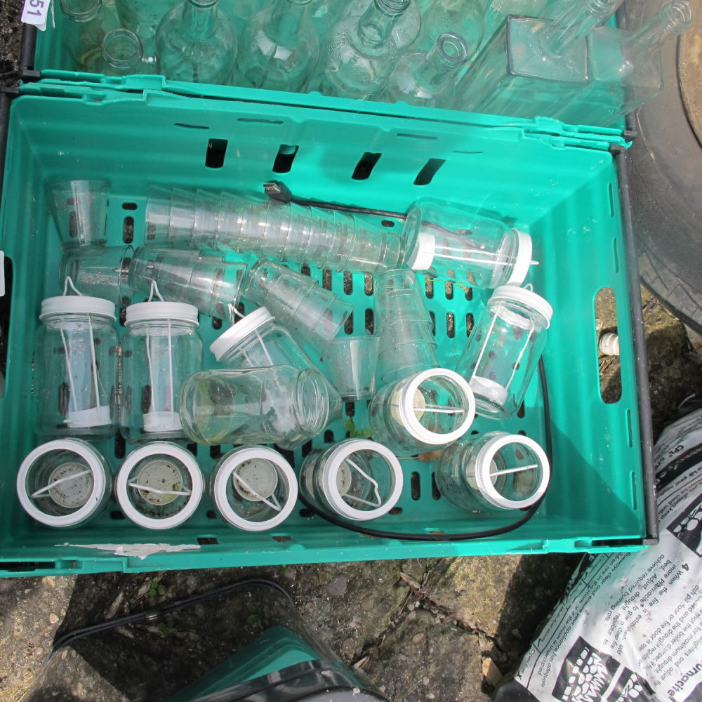 Lot 953: Job lot of hanging glass candle holders 
