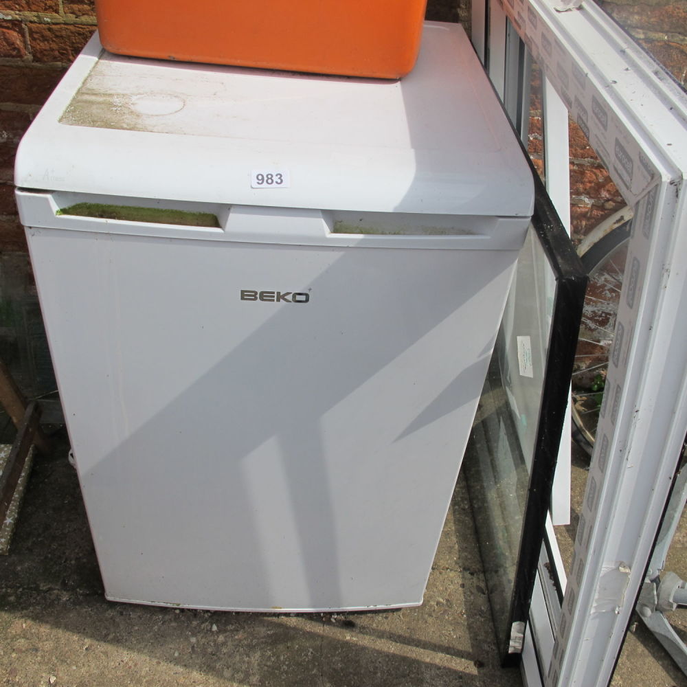 Lot 983: Beko undercounter fridge 