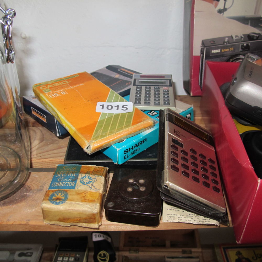 Lot 1015: Lot of vintage calculators