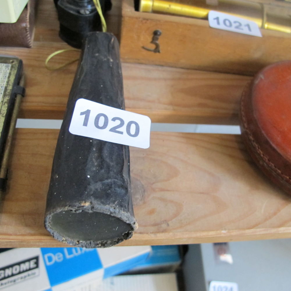 Lot 1020: vintage twisting pattern scope toy