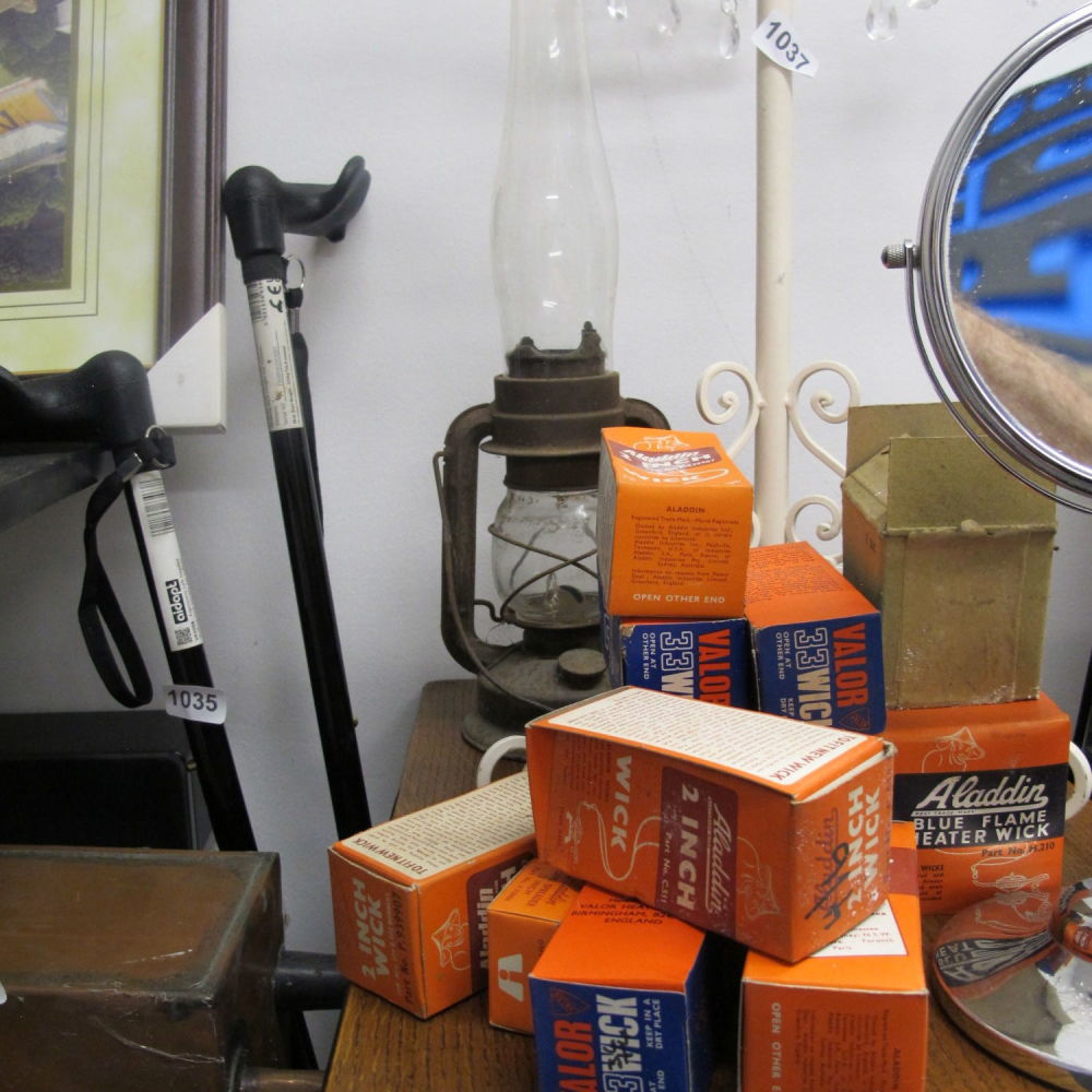 Lot 1036: Bose d Aladdin and Valour wicks 
