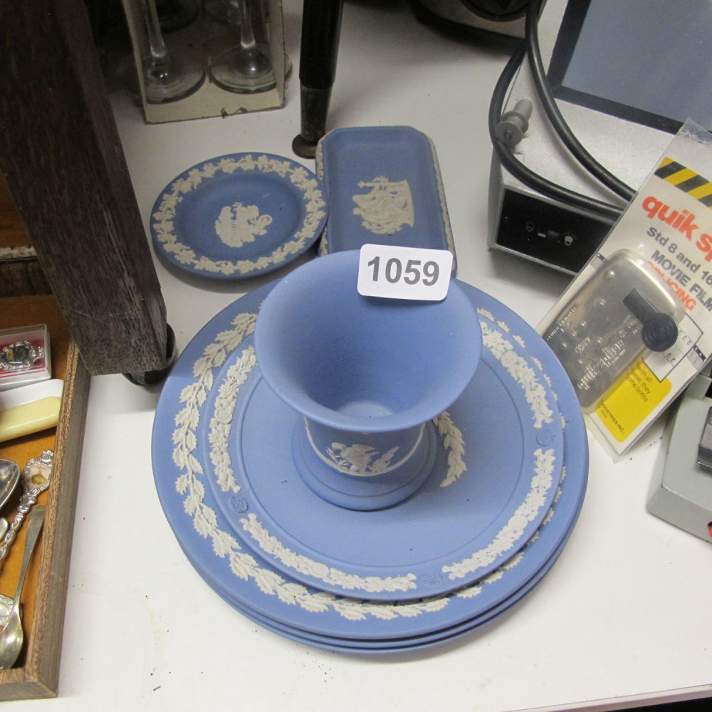 Lot 1059: Collection of Wedgwood Jasperware