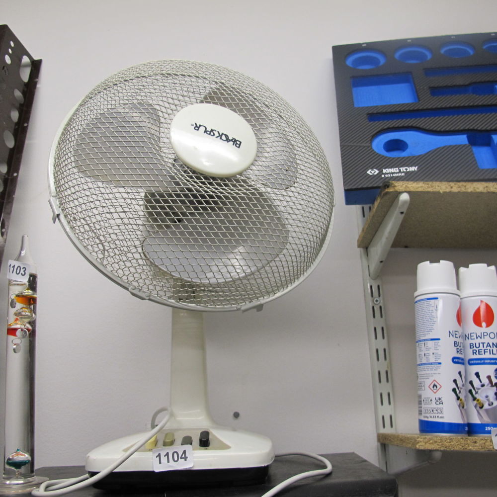 Lot 1104: Black Spur desk fan