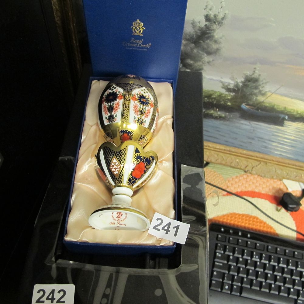 Lot 241: Boxed Old Imari Royal Crown Derby ceramics***