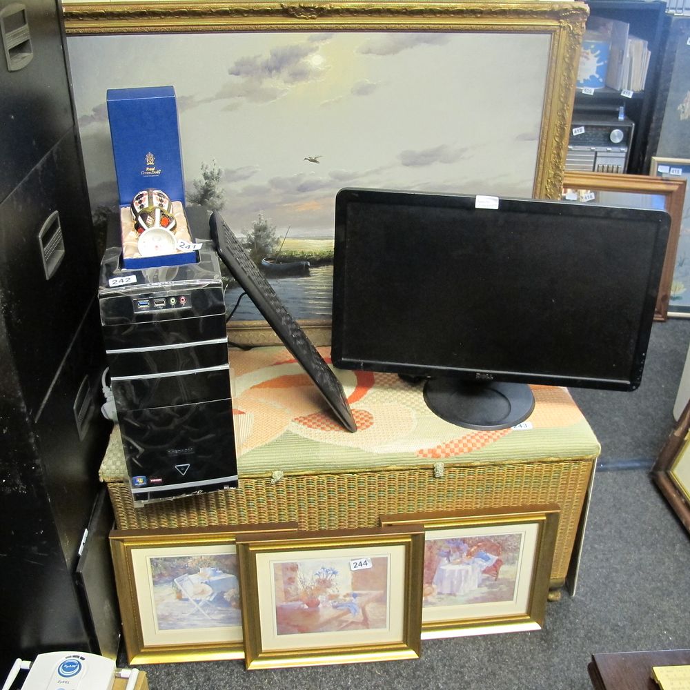 Lot 242: Desktop computer with Dell monitor and keyboard ***