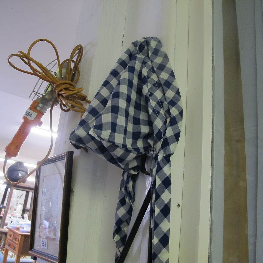 Lot 357: milk maids hat