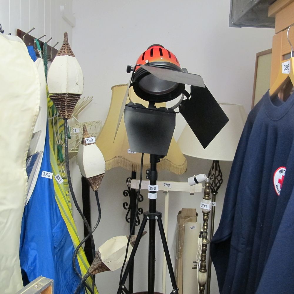 Lot 390: Spotlight Retro movie style lamp