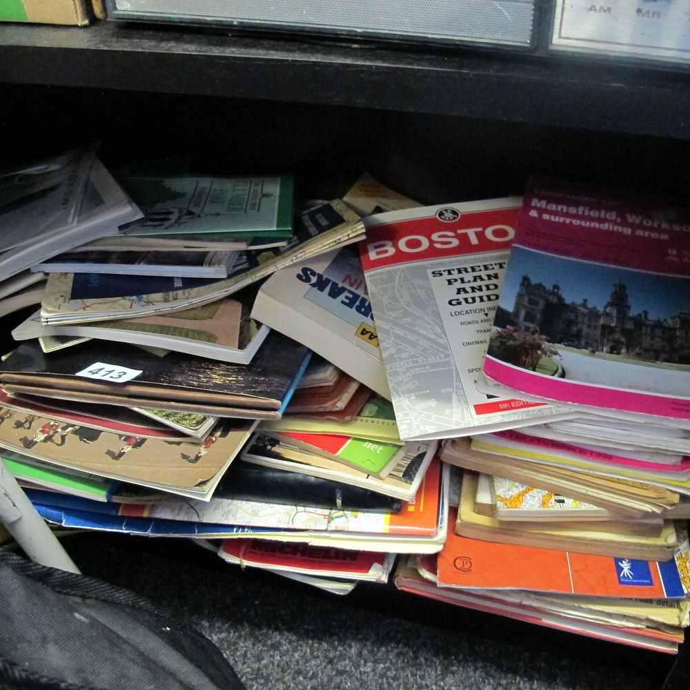 Lot 413: Job lot of maps 