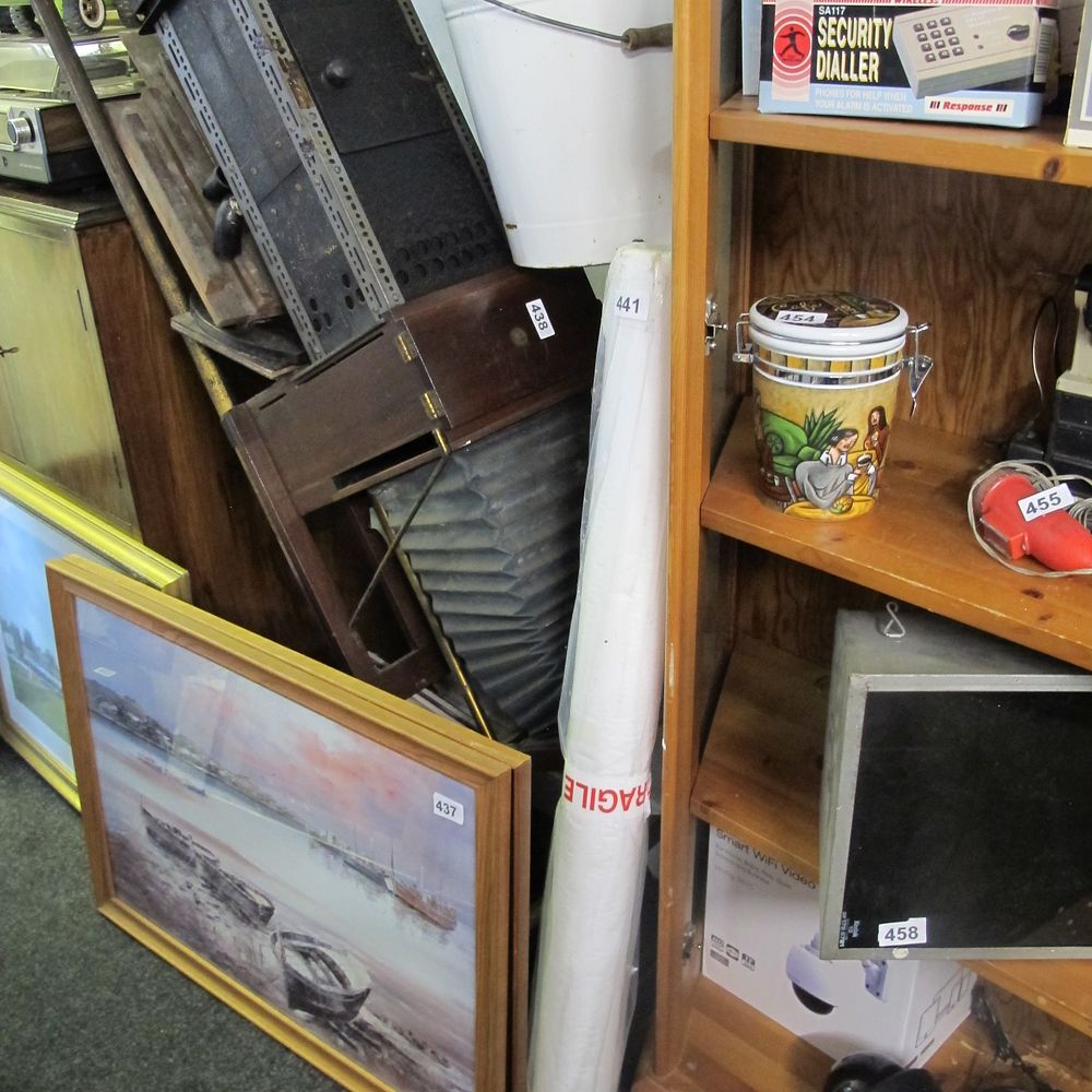 Lot 441: Roll of material