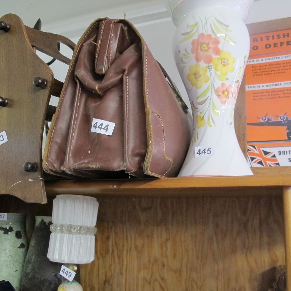 Lot 444: Leather doctors bag 