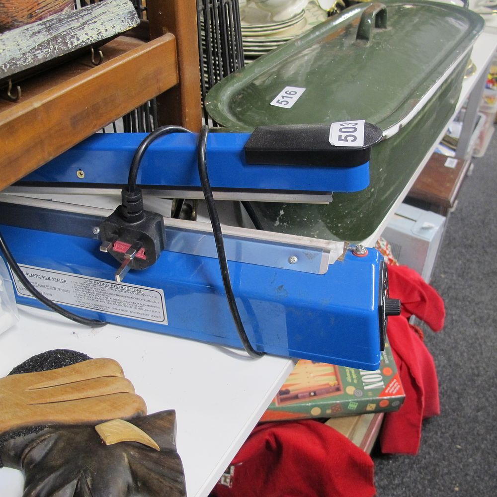 Lot 503: Commercial bag sealing machine