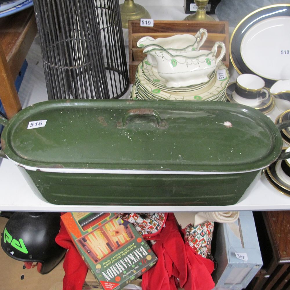 Lot 516: Enamel fish pot 