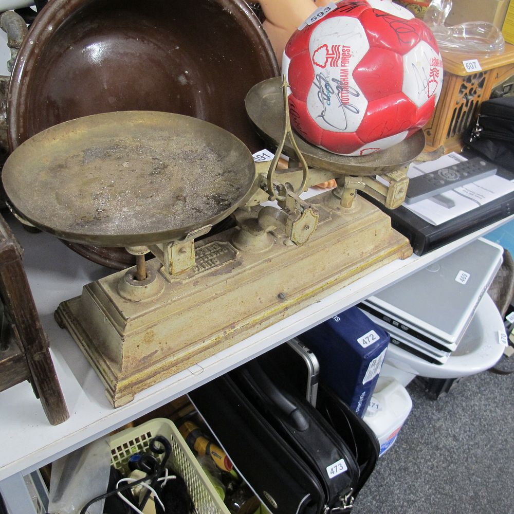 Lot 591: Vintage fruit scales
