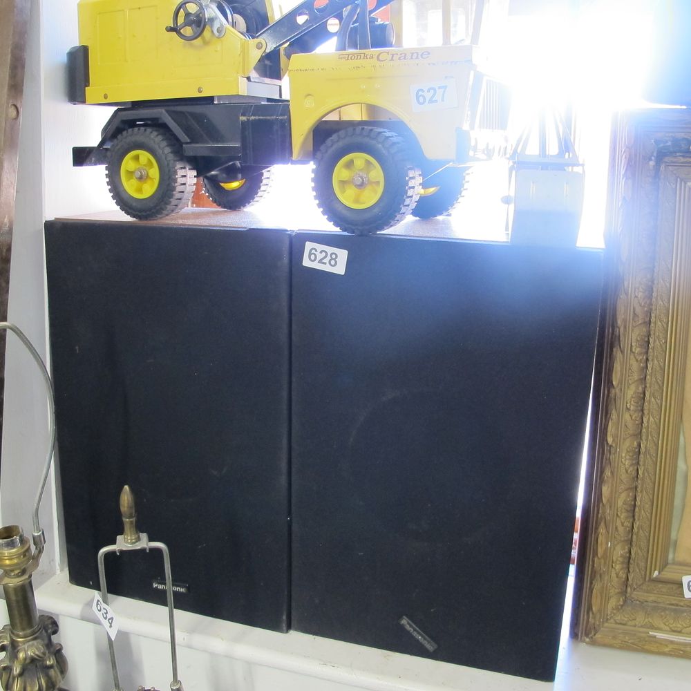Lot 628: Panasonic speakers