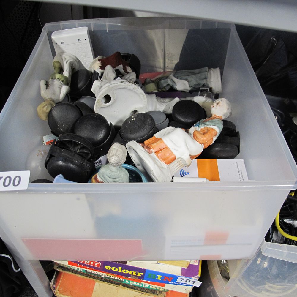 Lot 700: box of misc