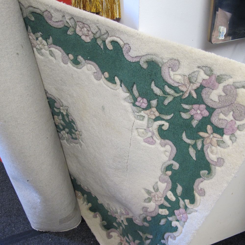 Lot 719: rug