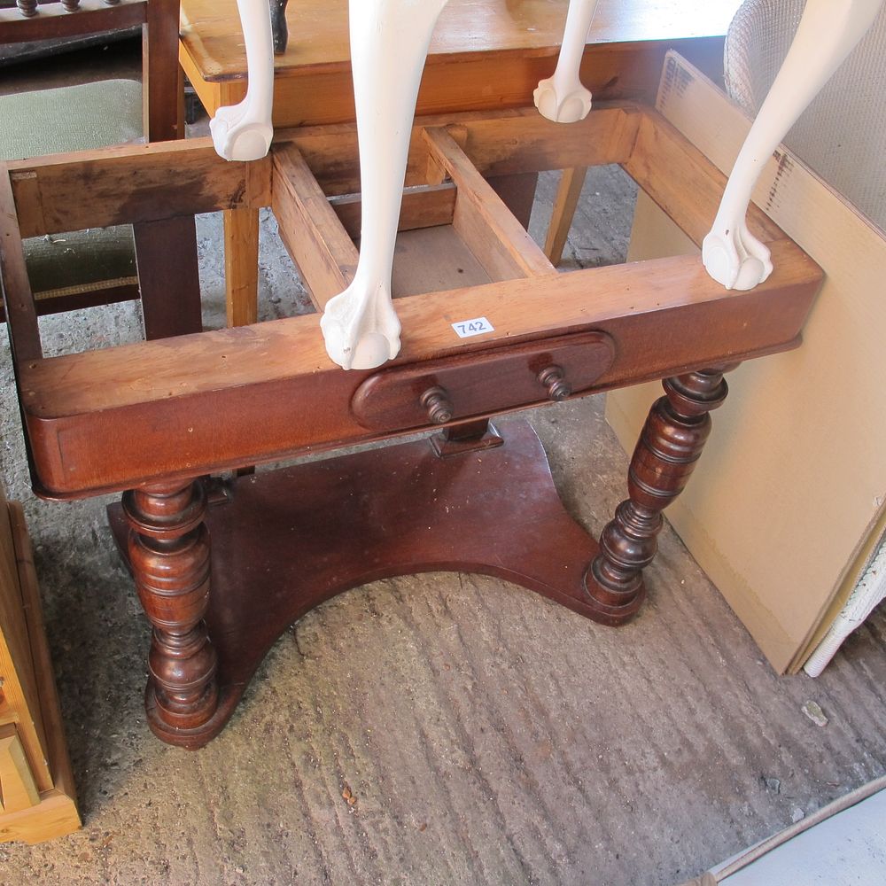 Lot 742: Solid desk, missing top