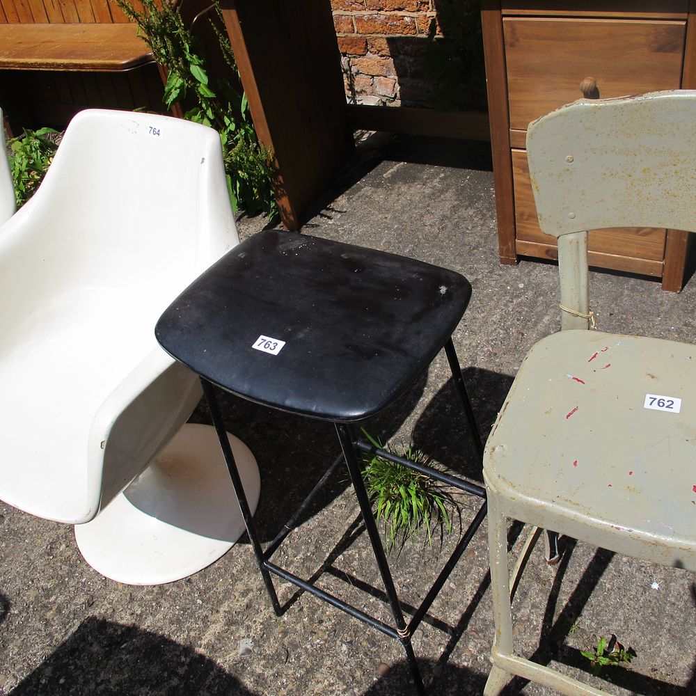 Lot 763: stool
