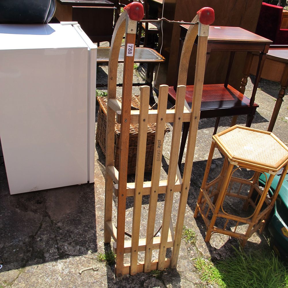 Lot 788: wood sled