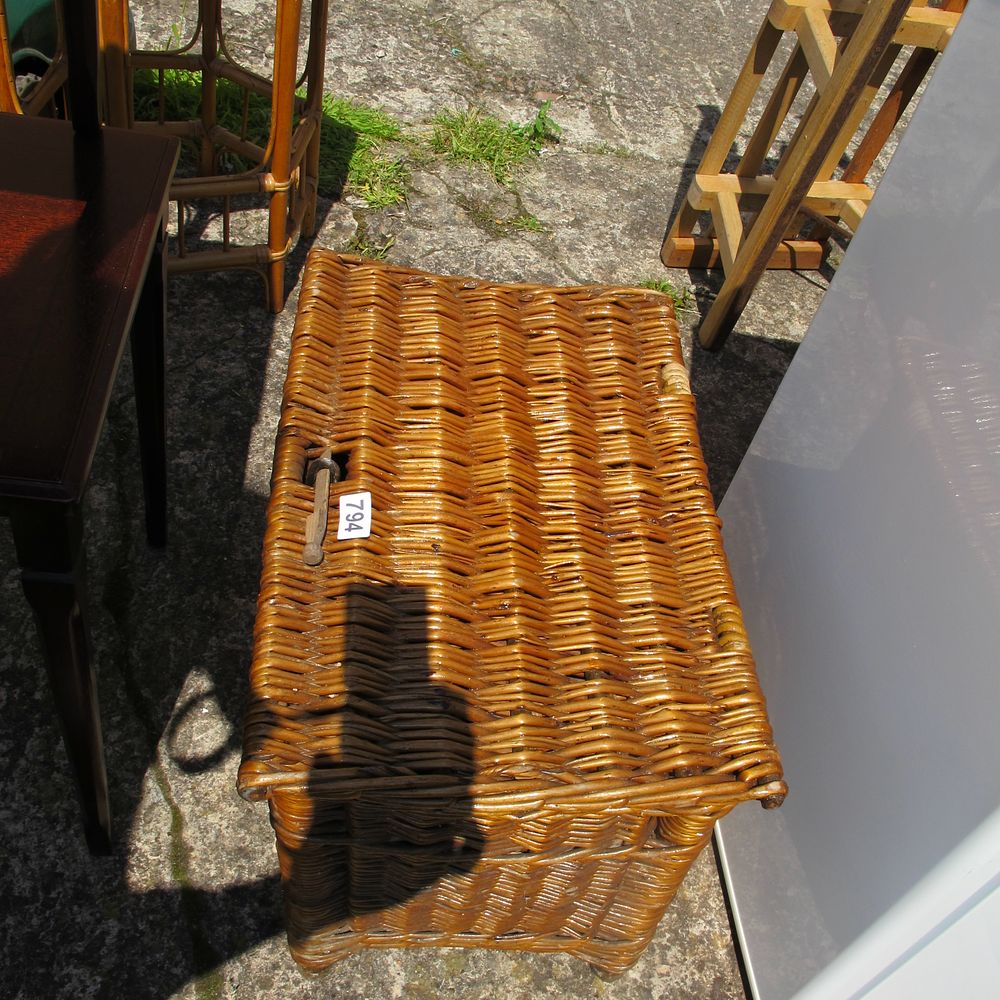 Lot 794: wicker storage basket