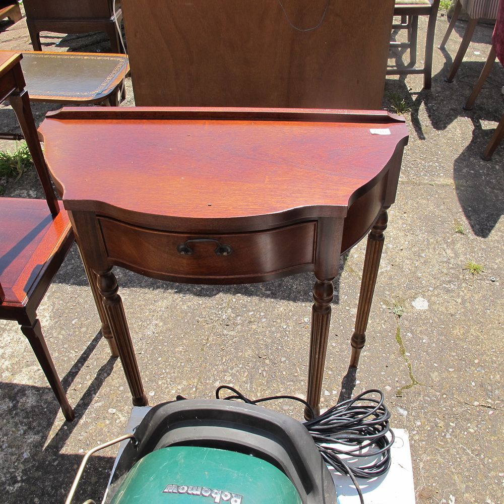 Lot 796: phone table