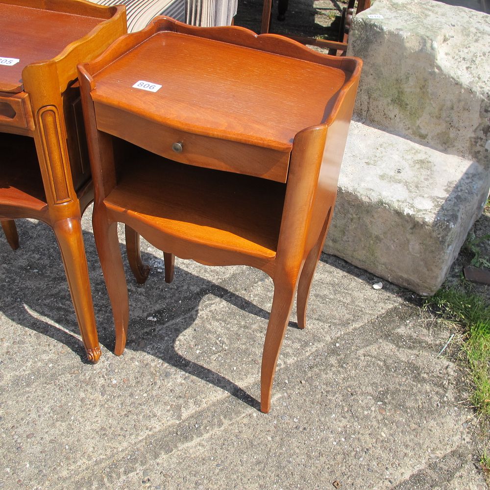 Lot 806: bedside table