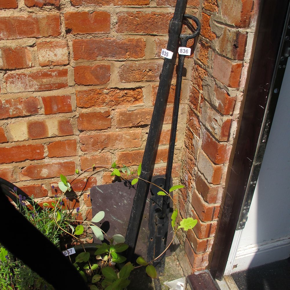 Lot 836: cast iron lock