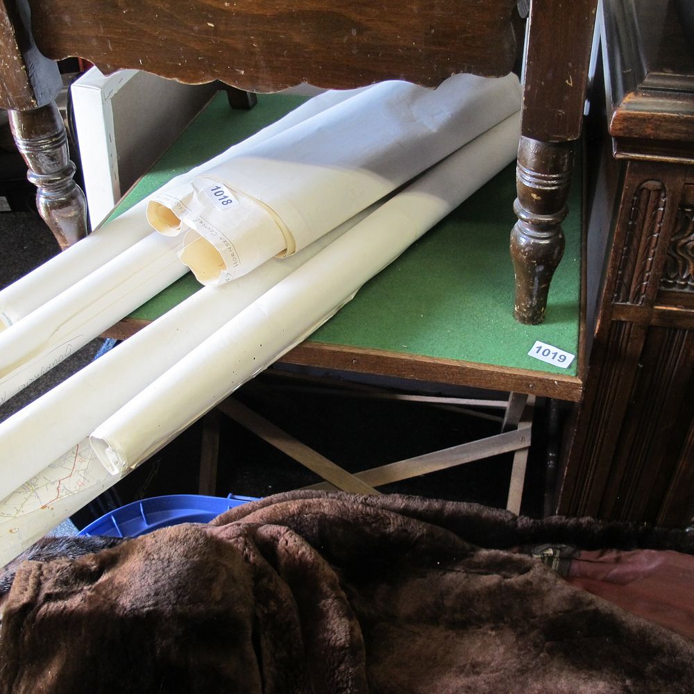 Lot 1019: folding card table