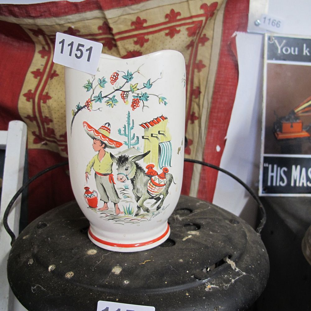 Lot 1151: Mexican motif Crown Ducal painted vase 
