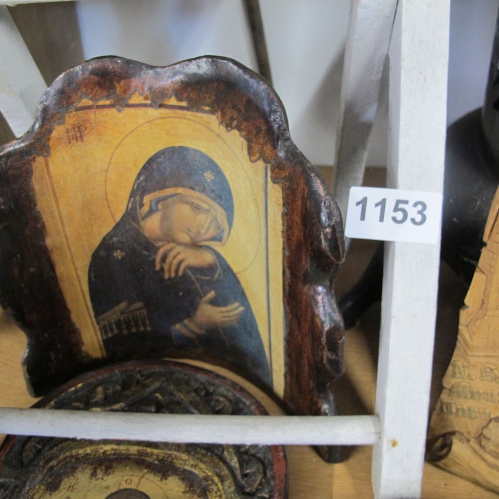 Lot 1153: Beautiful iconography, hand painted in gold leaf using...