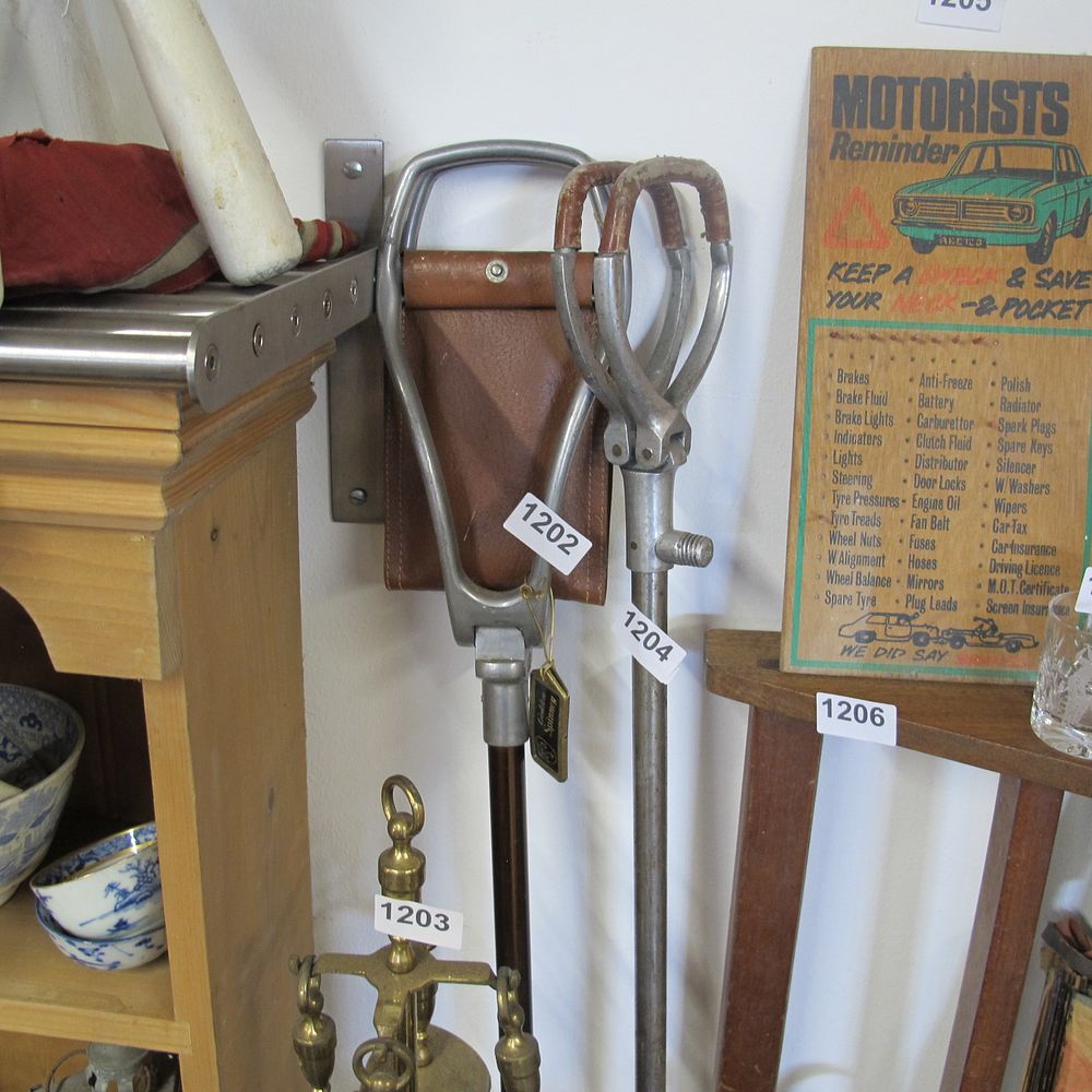 Lot 1202: Shooting stick