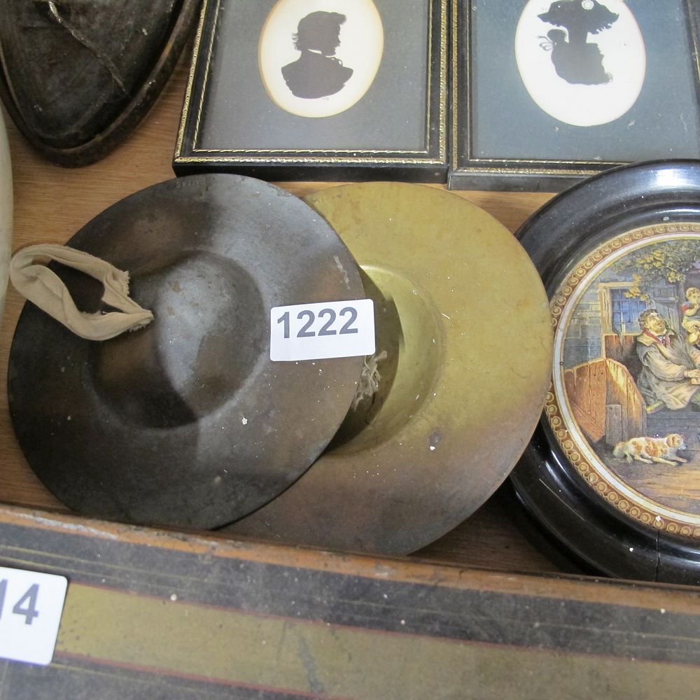 Lot 1222: Brass symbols
