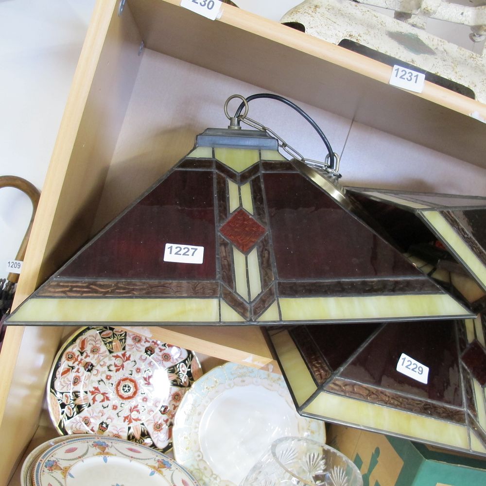 Lot 1227: Leaded stained glass Tiffany style light shade 