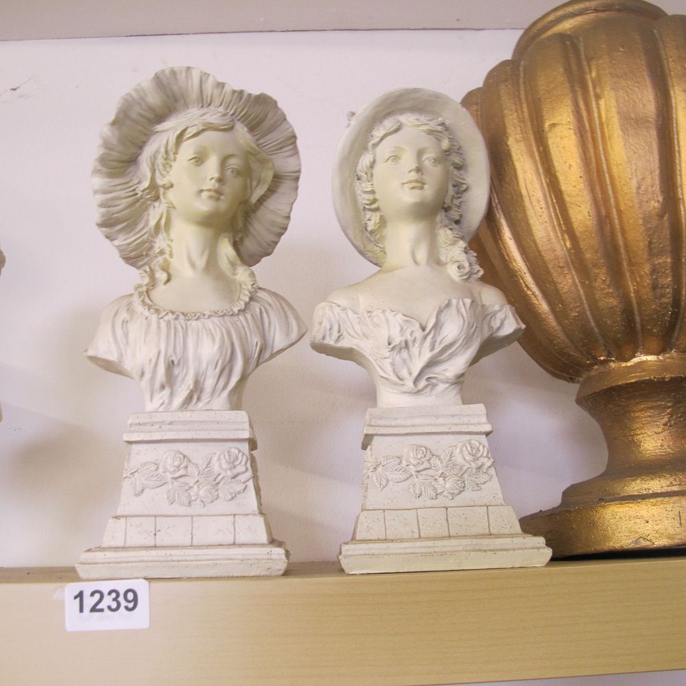 Lot 1239: Two busts 