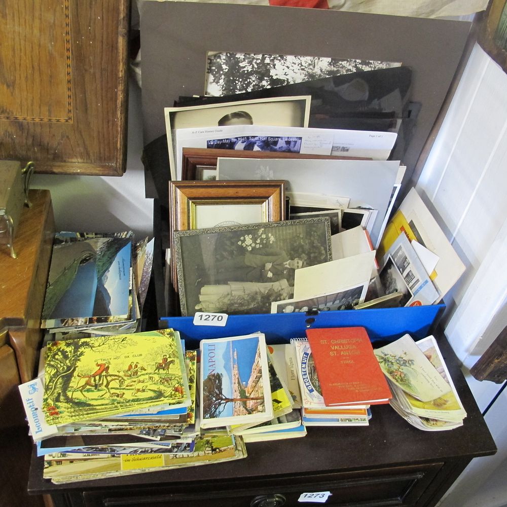 Lot 1270: A large quantity of postcards and vintage ephemera