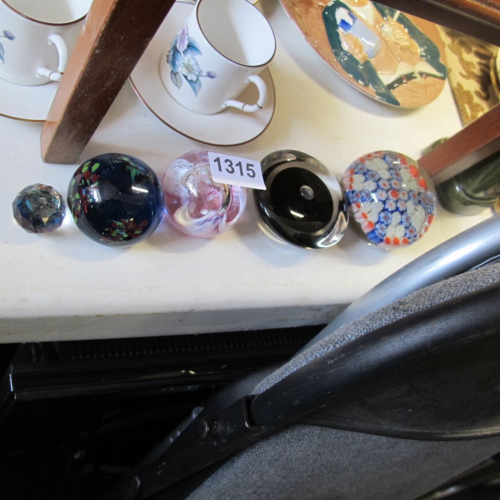 Lot 1315: 5 paperweights