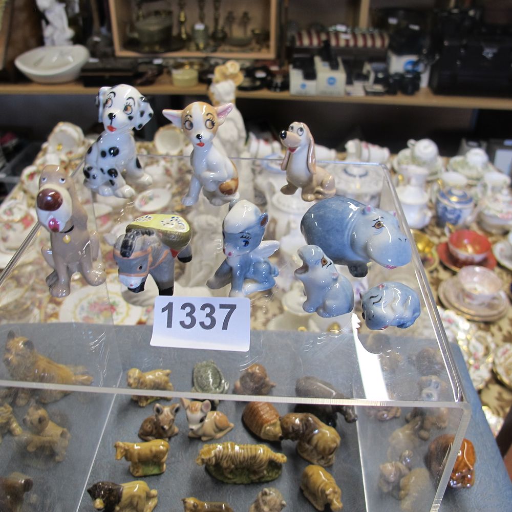 Lot 1337: A collection of vintage Wade Whimsies