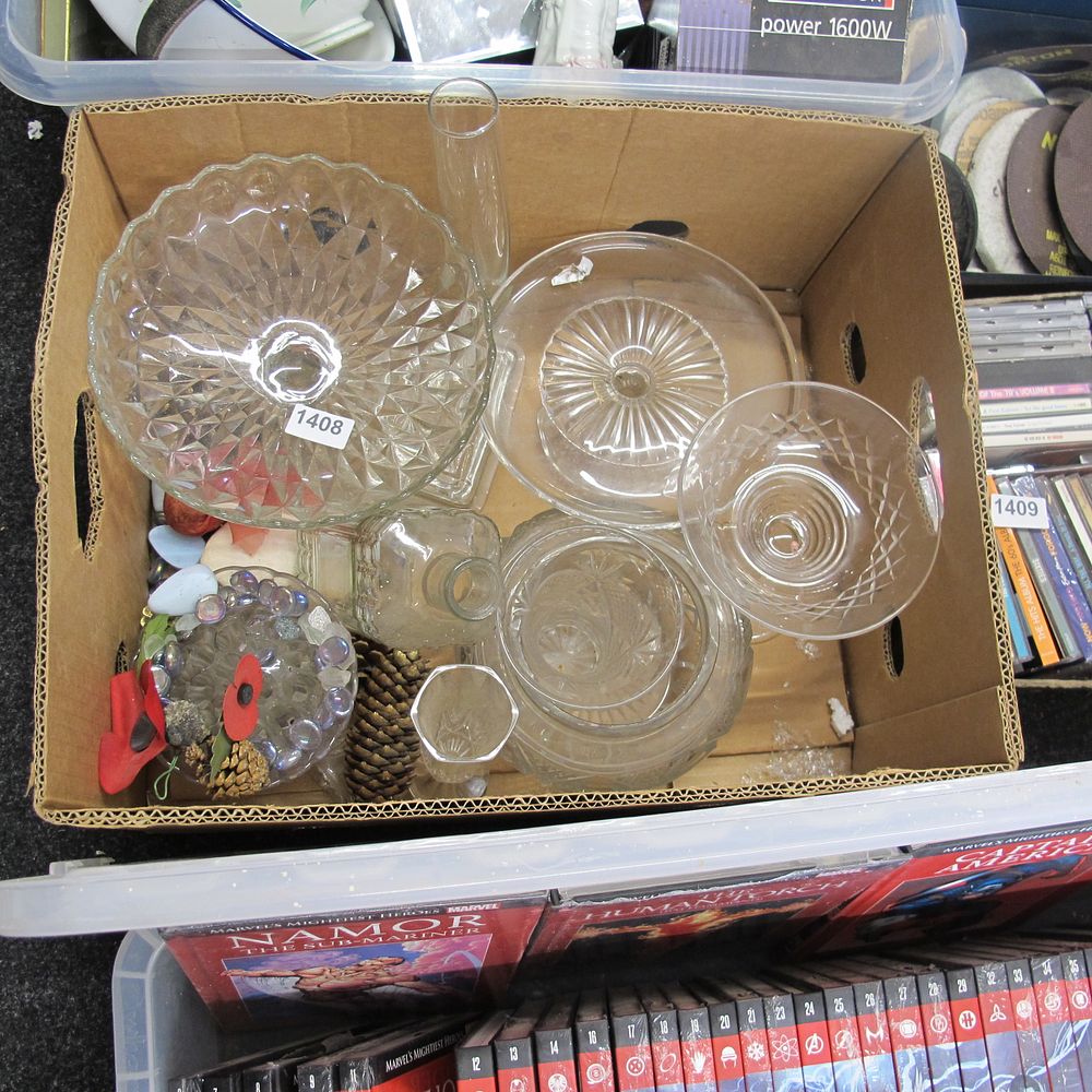 Lot 1408: A box of misc.