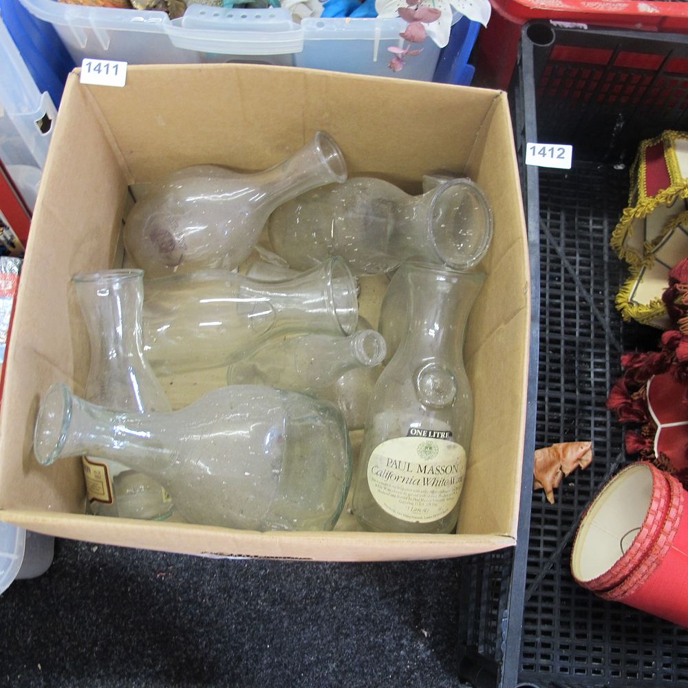 Lot 1411: A box of wine carafes
