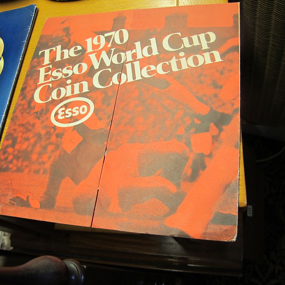 Lot 229: 1970 Esso World Cup Coin Collection 