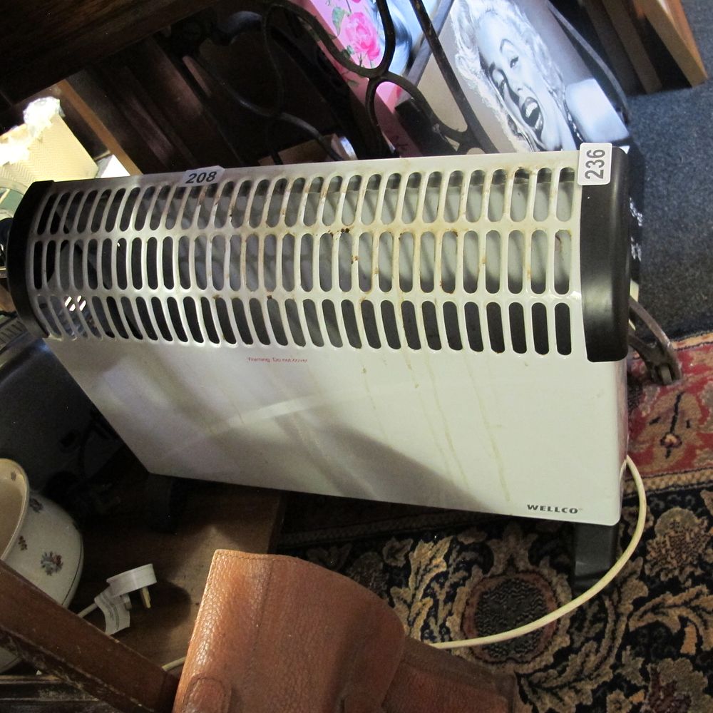 Lot 236: Electric heater 