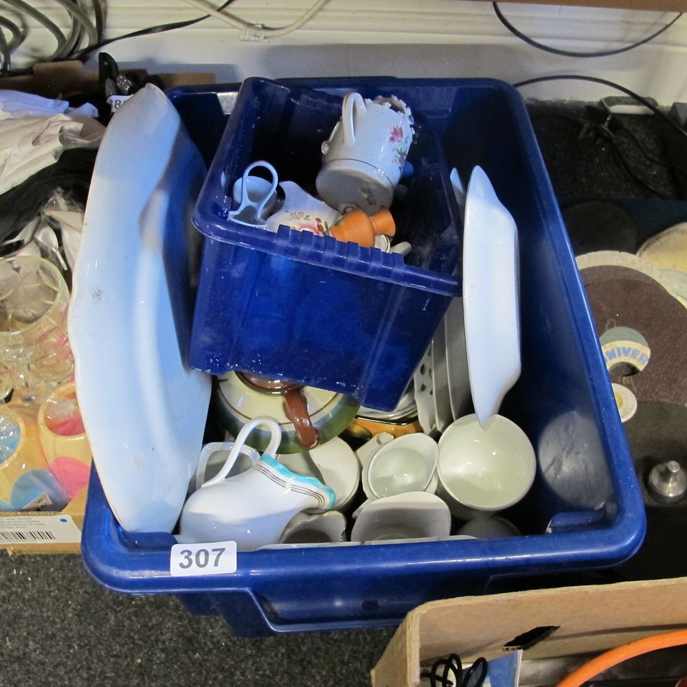 Lot 307: Box of misc