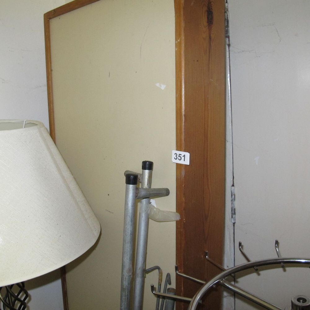 Lot 351: Fold out table 