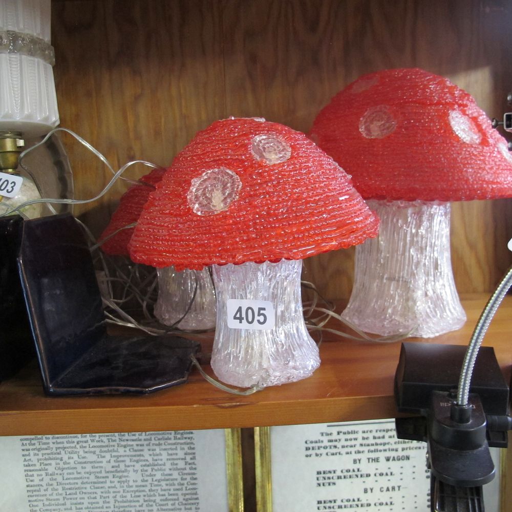 Lot 405: 3 electric illuminated mushroom lights
