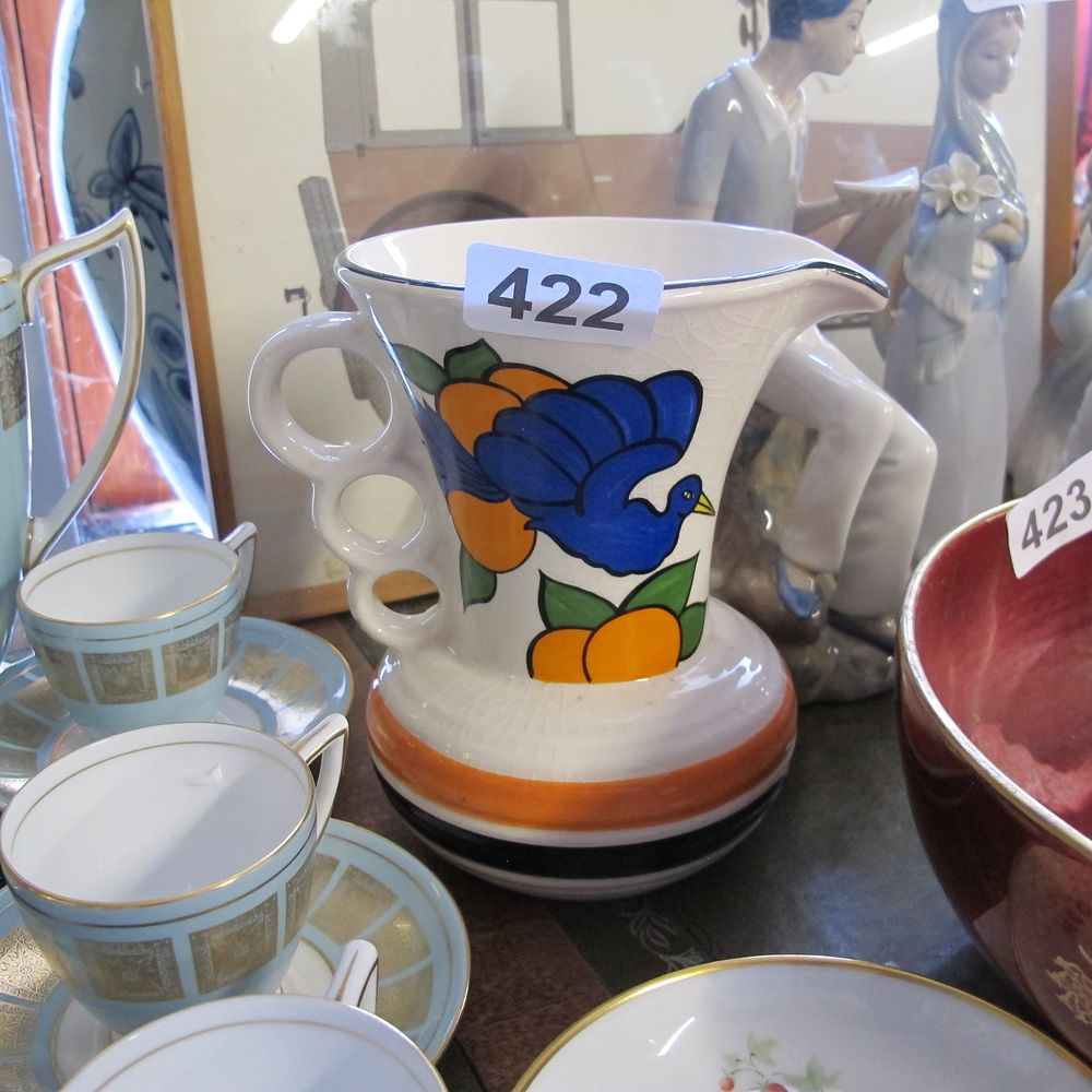 Lot 422: Wade ceramics Art Deco paradise vase / Jug