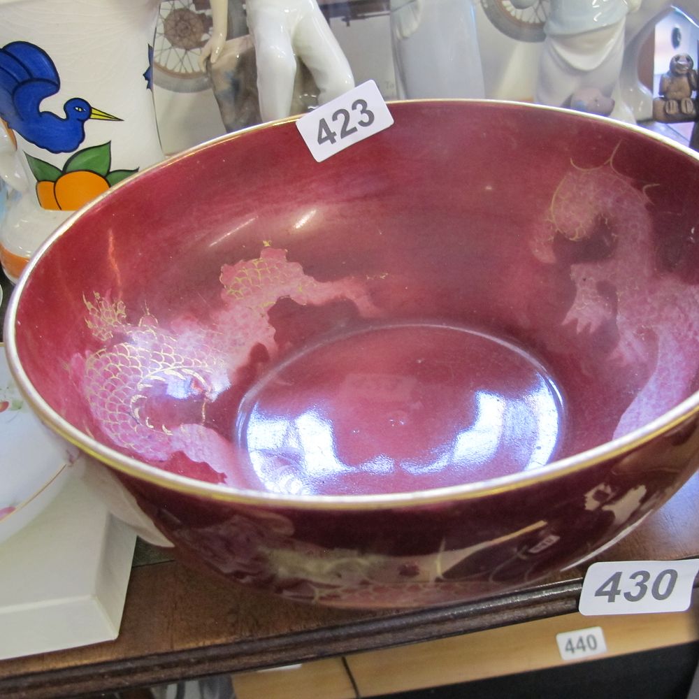Lot 423: Beautiful oriental bowl