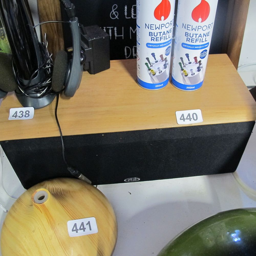 Lot 440: Speaker