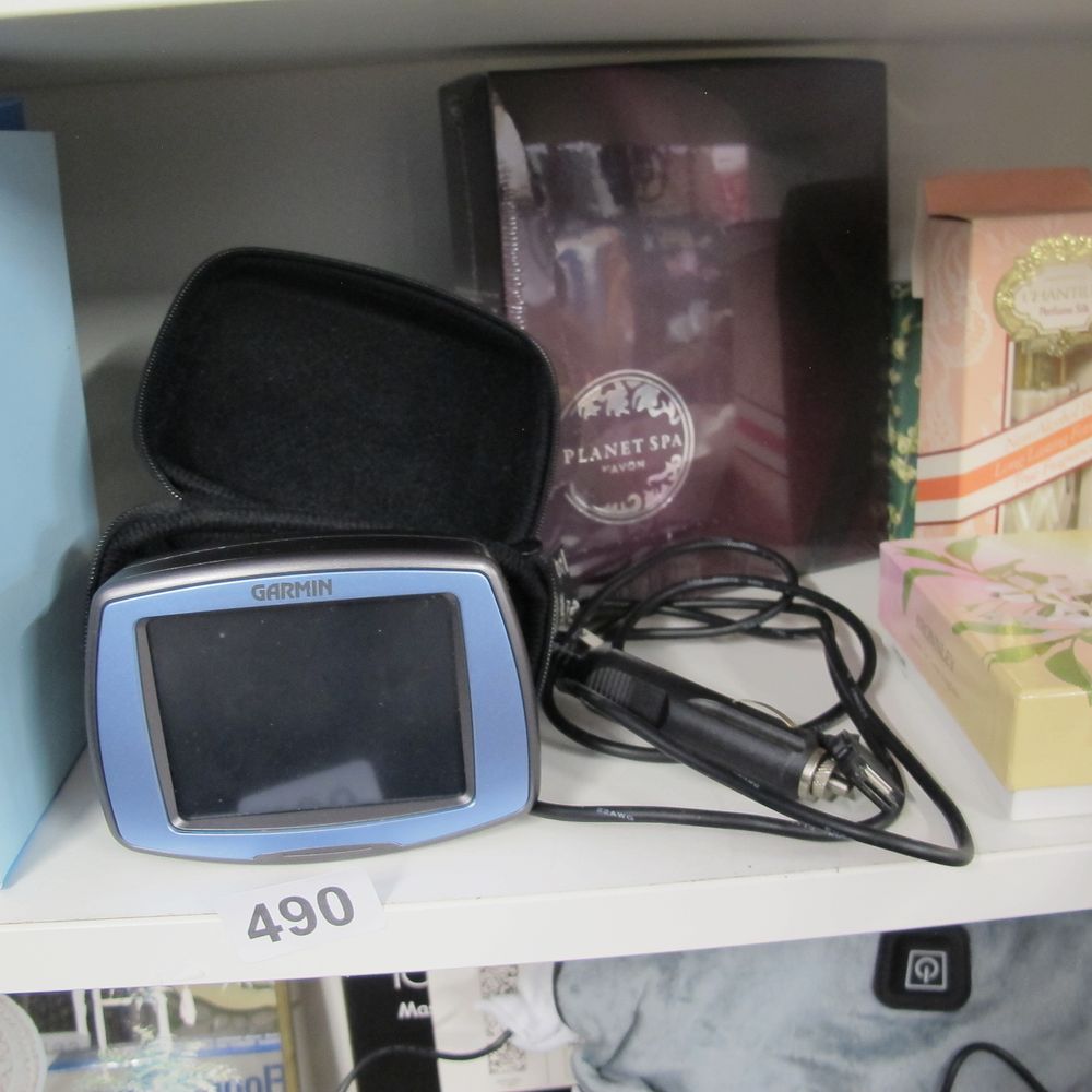Lot 490: Garmin sat nav