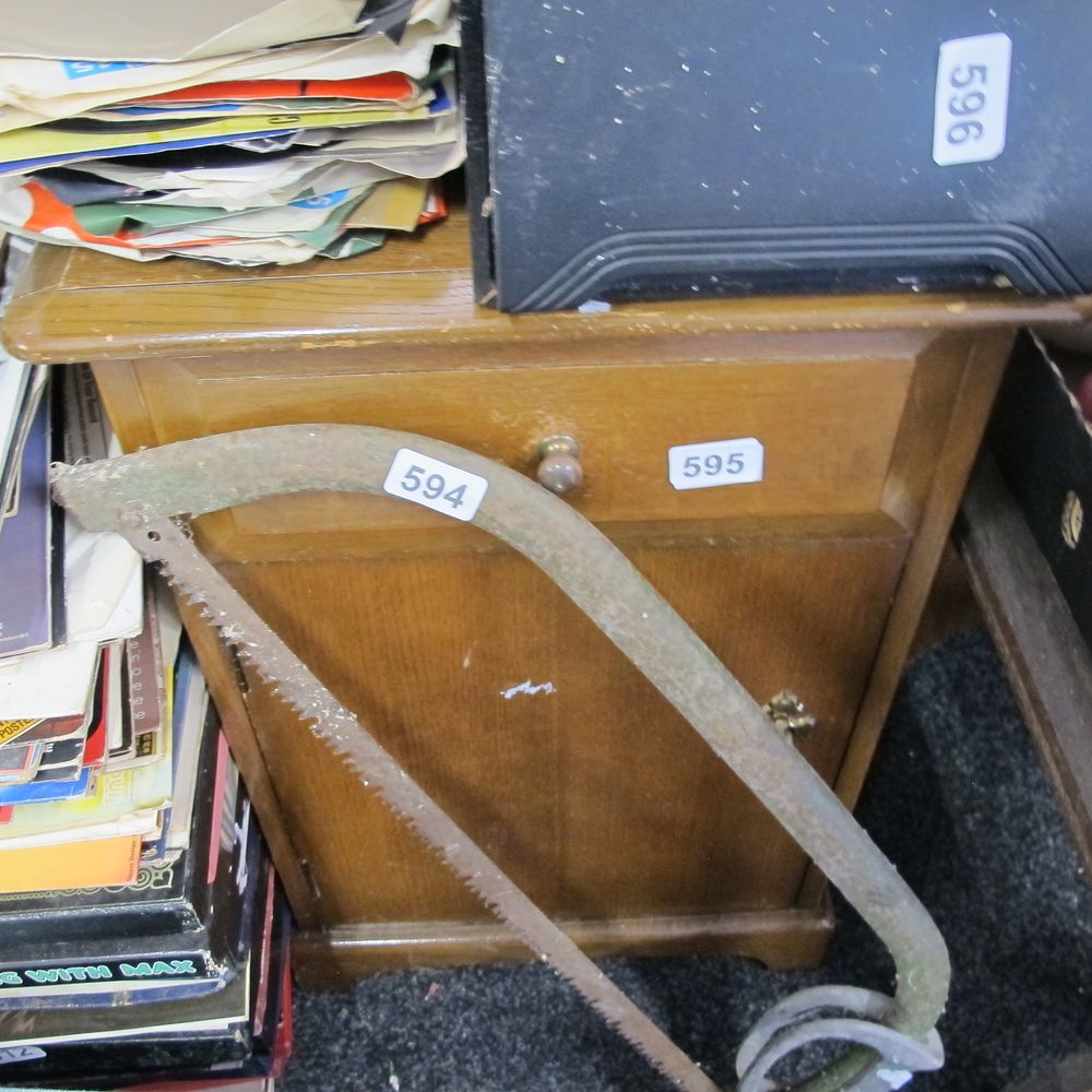 Lot 595: Retro bedside cabinet single drawer