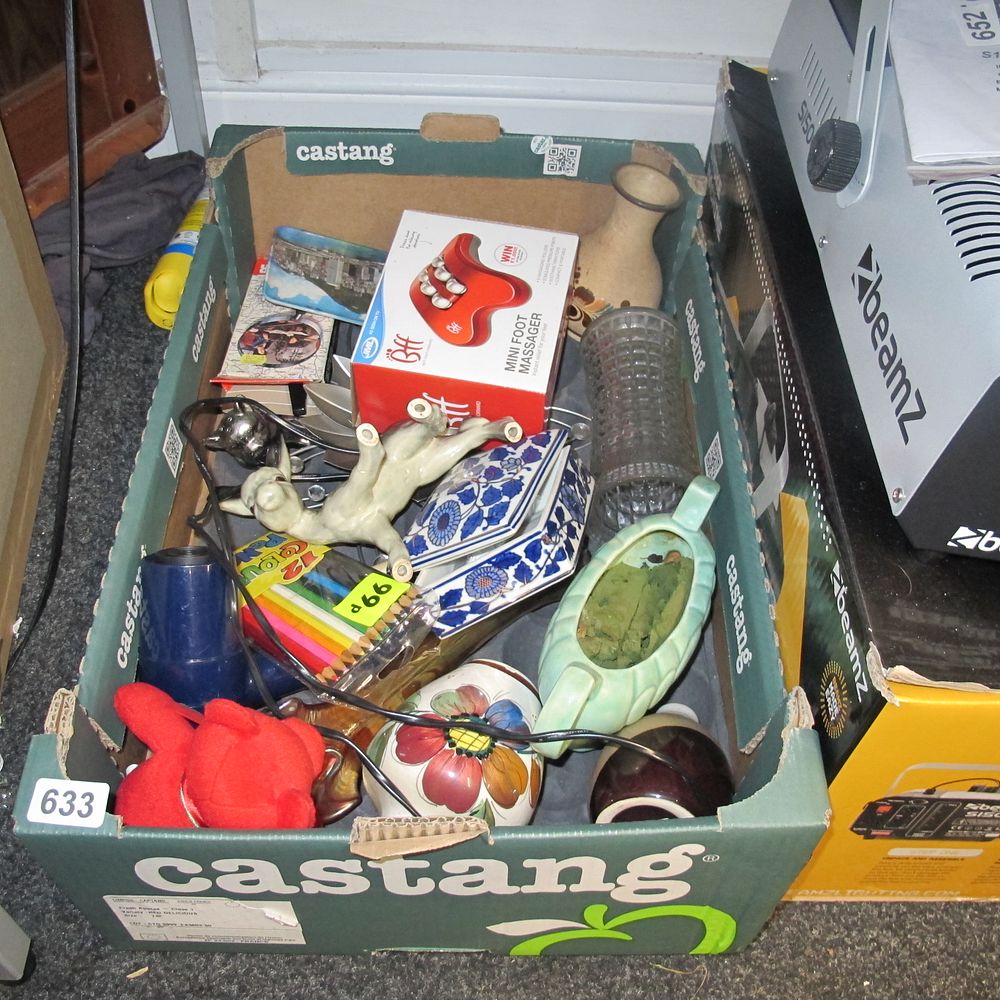 Lot 633: Box of misc